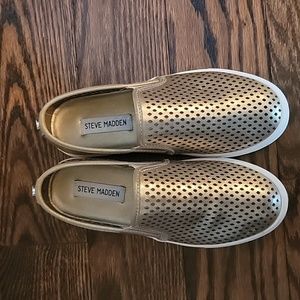 Gold Steve Madden Size 6